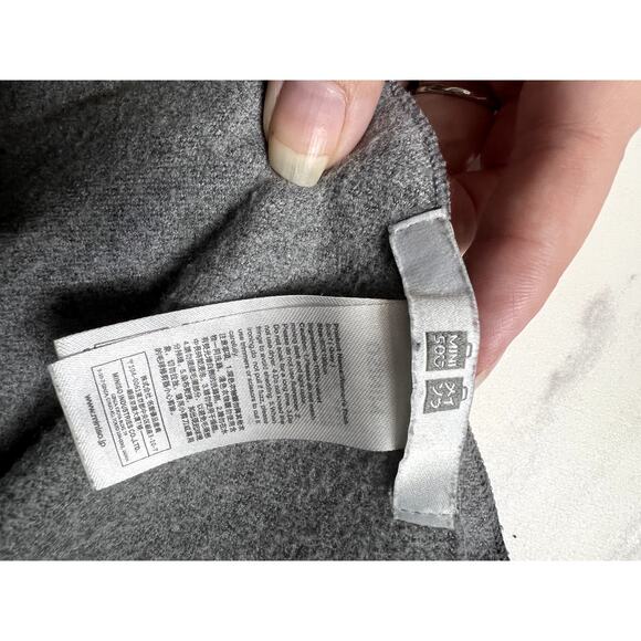 MiniSo 100% Velvet Grey Scarf Large Super Soft Basic Layering Piece - Picture 2 of 4